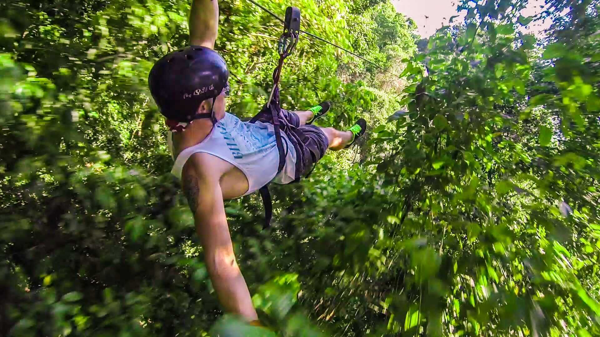ZIPLINE - WHEN YOUR BODY AND MIND ARE FREE